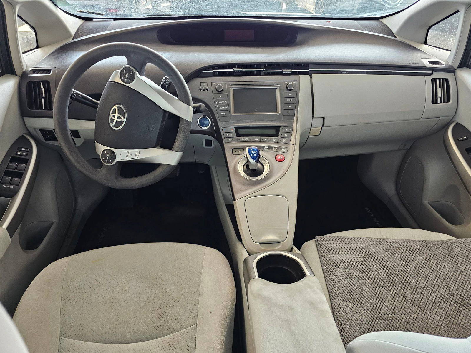 2013 TOYOTA PRIUS — 102963 Miles — Lot U8D5585556 — Souq - Marhaba Auctions Used Cars - Image 7