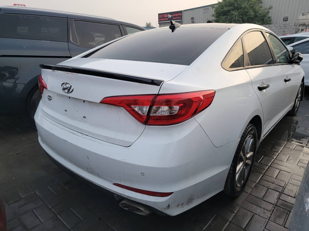 2017 HYUNDAI SONATA — 162718 KM — Lot 35425 — Souq - Marhaba Auctions Used Cars - Image 3