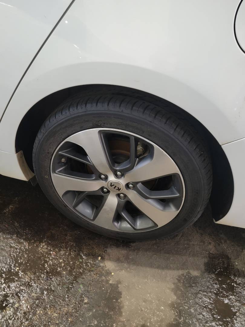 2019 KIA OPTIMA — 124756 Miles — Lot 357852 — Main - Marhaba Auctions Used Cars - Image 9
