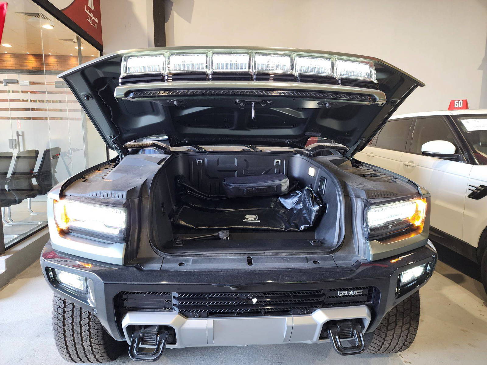 2024 GMC HUMMER EV SUV — 978 Miles — Lot 00514 — Main - Marhaba Auctions Used Cars - Image 14