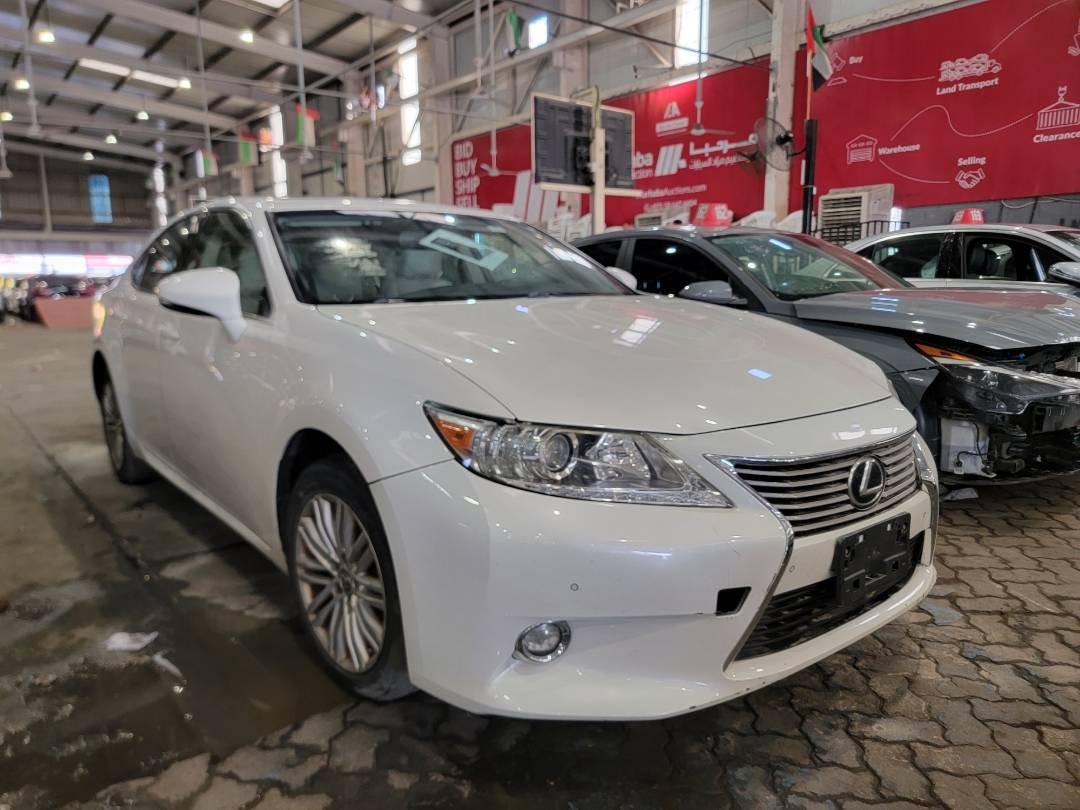 2015 LEXUS ES 350 — 186181 Miles — Lot F2207371 — Main - Marhaba Auctions Used Cars - Image 4