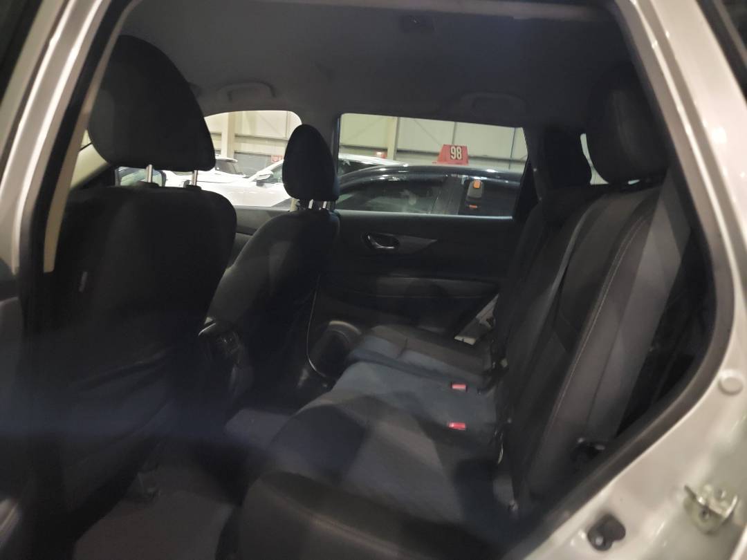 2018 NISSAN ROGUE — 137206 Miles — Lot JP571857 — Souq - Marhaba Auctions Used Cars - Image 6