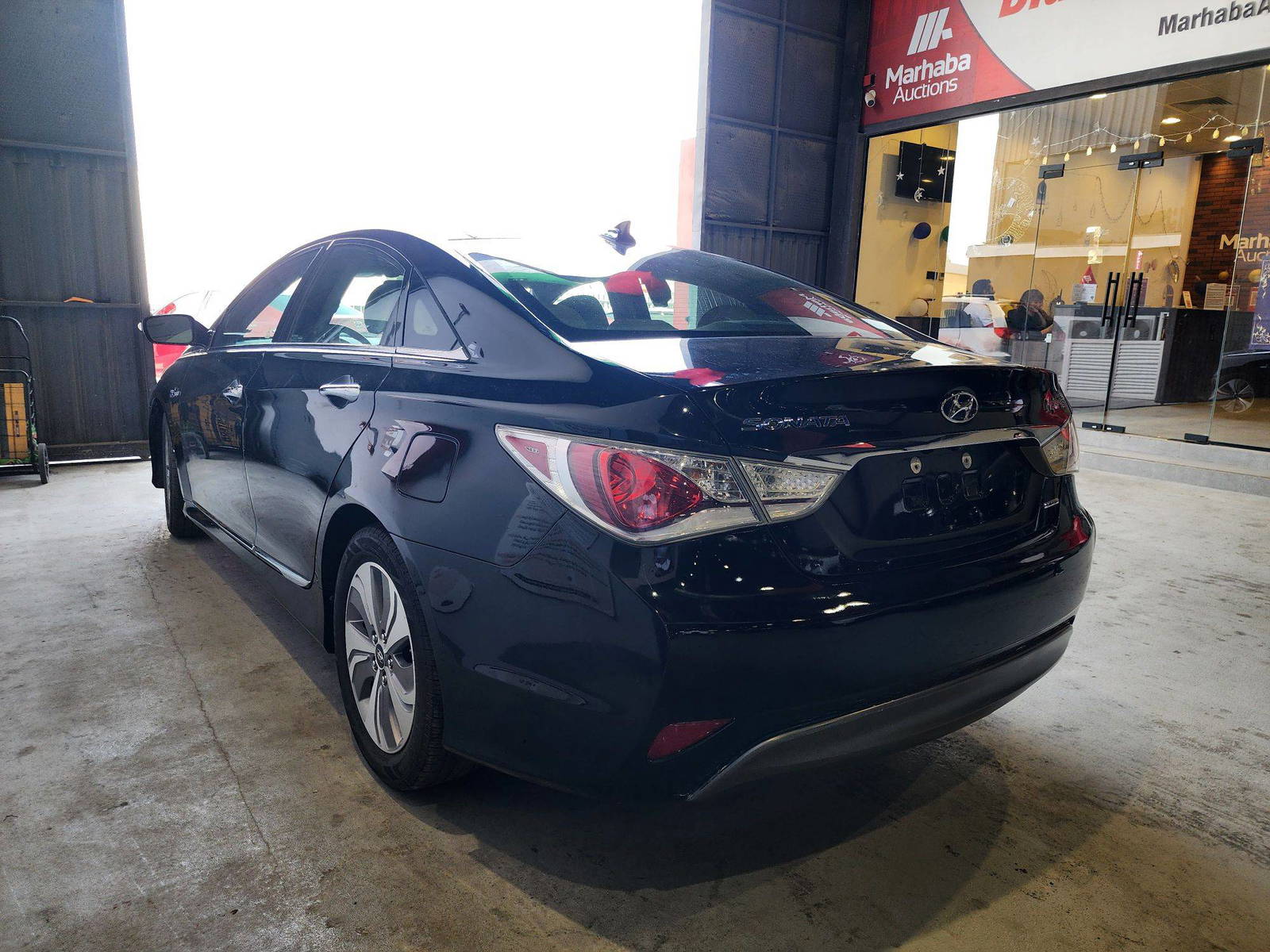 2015 HYUNDAI SONATA — 211716 Miles — Lot 131432 — Al Quoz - Marhaba Auctions Used Cars - Image 5