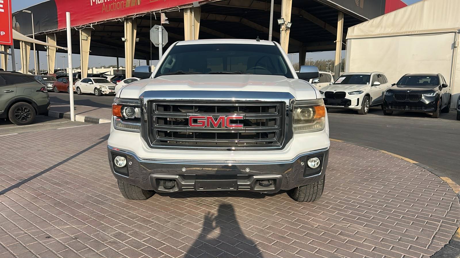 2014 GMC SIERRA — 307349 KM — Lot 4EG170724 — Souq - Marhaba Auctions Used Cars - Image 3