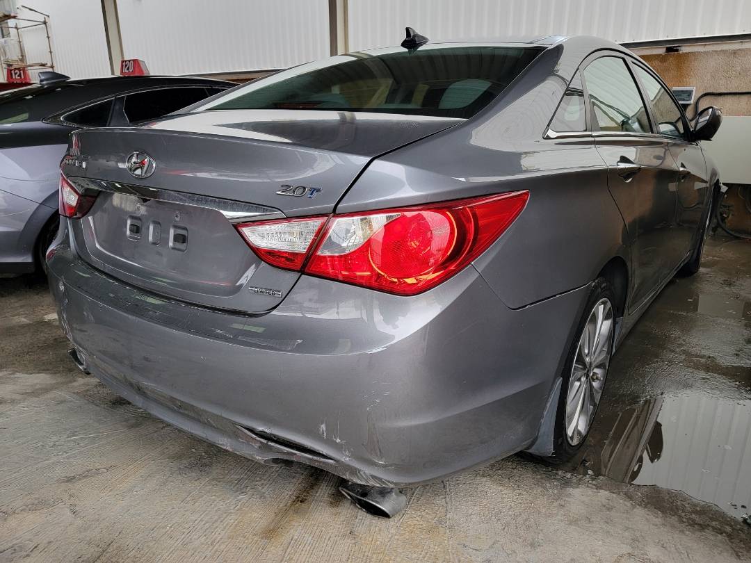 2013 HYUNDAI SONATA — 180224 Miles — Lot 37737890 - Marhaba Auctions Used Cars - Image 3
