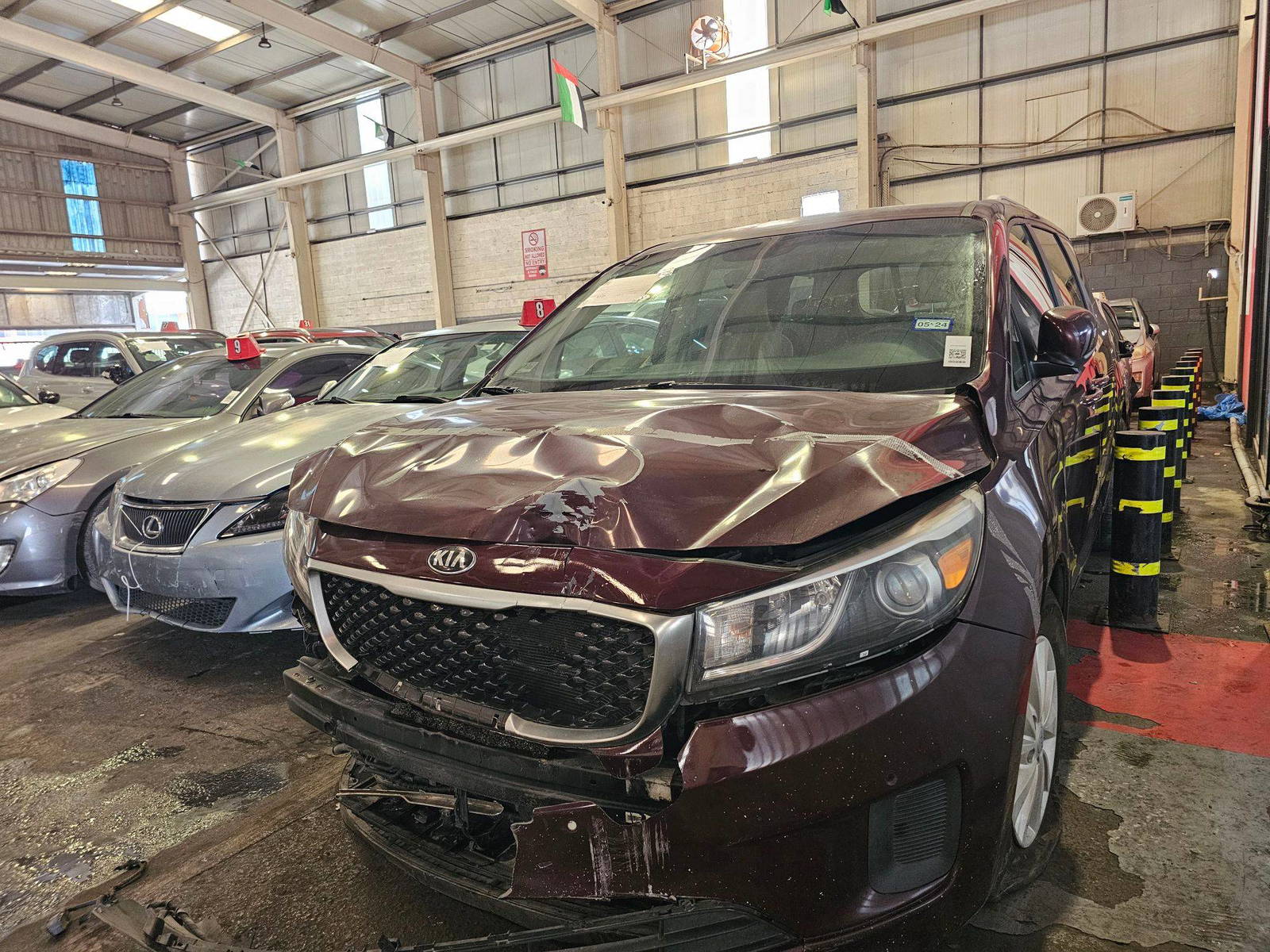 2017 KIA SEDONA — 168566 Miles — Lot XH6313384 — Souq - Marhaba Auctions Used Cars - Image 5