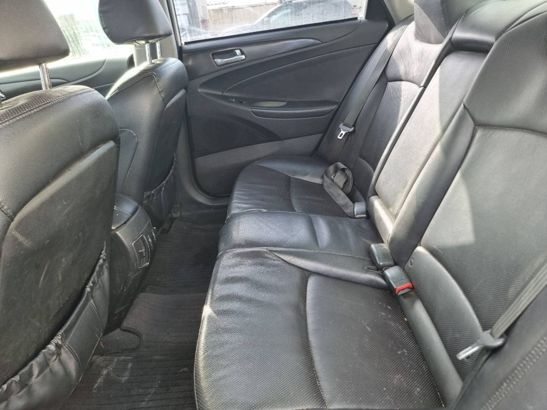 2012 HYUNDAI SONATA — 150206 KM — Lot 125487 — Souq - Marhaba Auctions Used Cars - Image 3