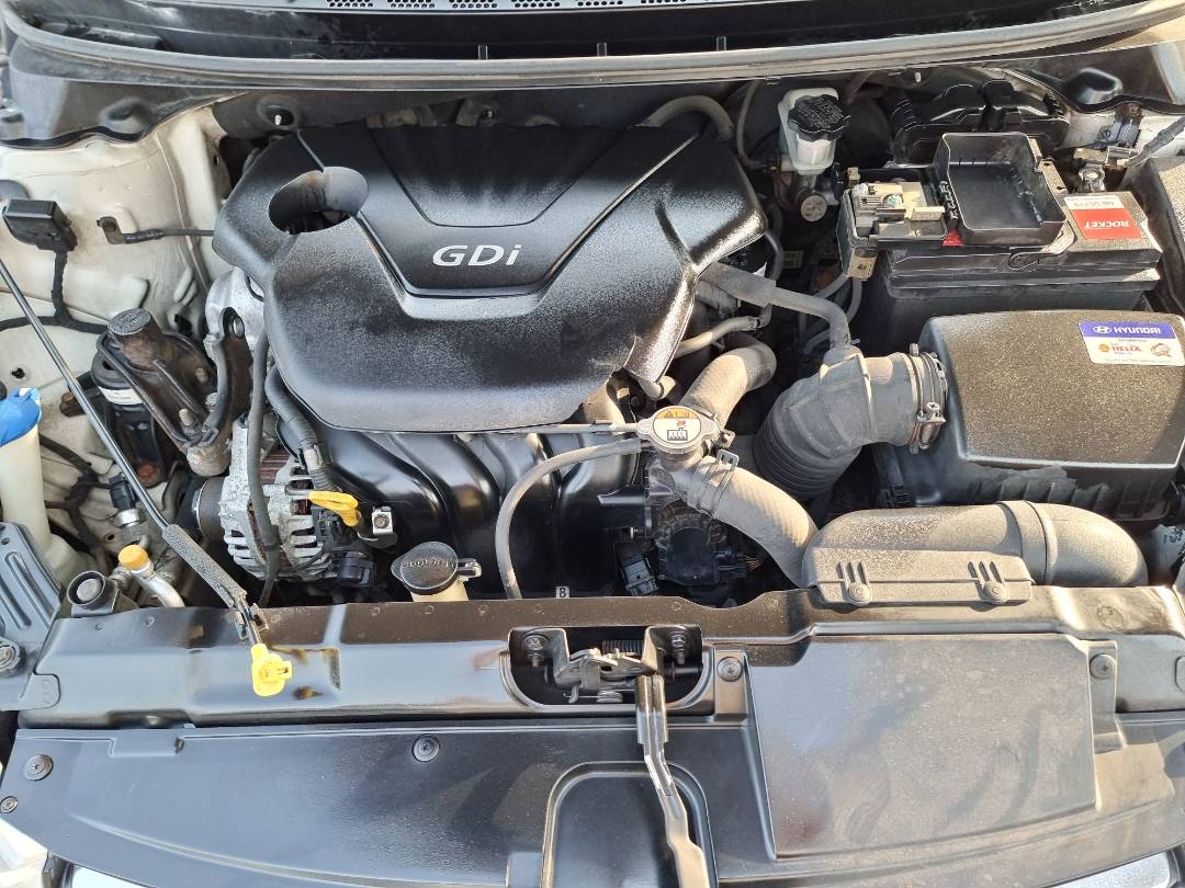 2011 HYUNDAI AVANTE — 242924 KM — Lot 082515 — Main - Marhaba Auctions Used Cars - Image 11