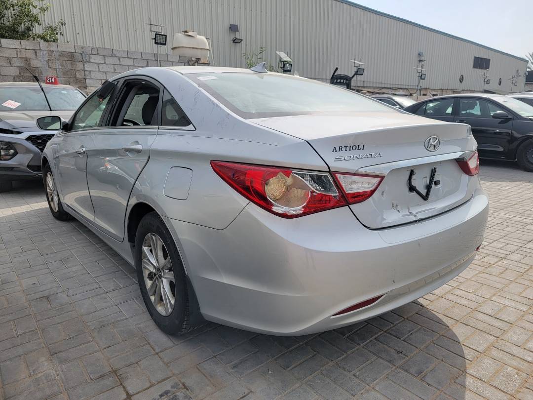 2013 HYUNDAI SONATA — 157547 Miles — Lot 76662623 - Marhaba Auctions Used Cars - Image 3
