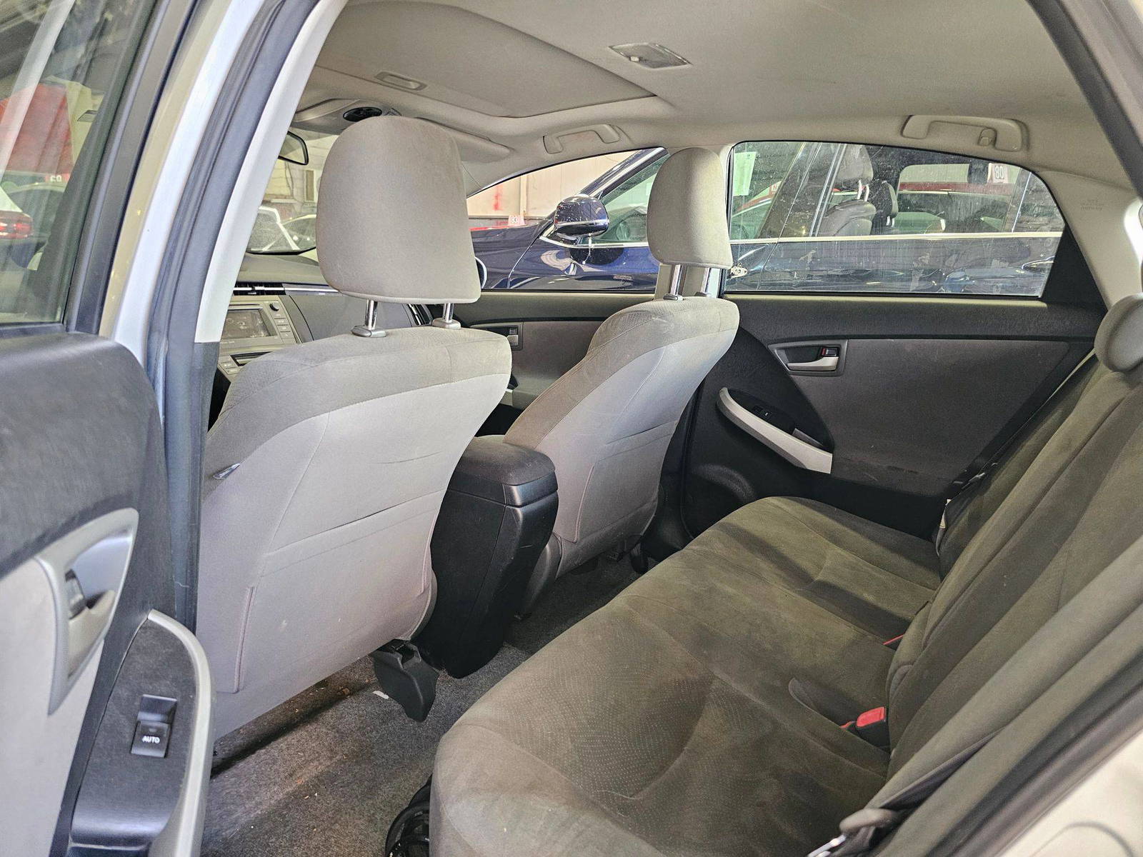 2012 TOYOTA PRIUS — 226463 Miles — Lot C1524484 — Main - Marhaba Auctions Used Cars - Image 7