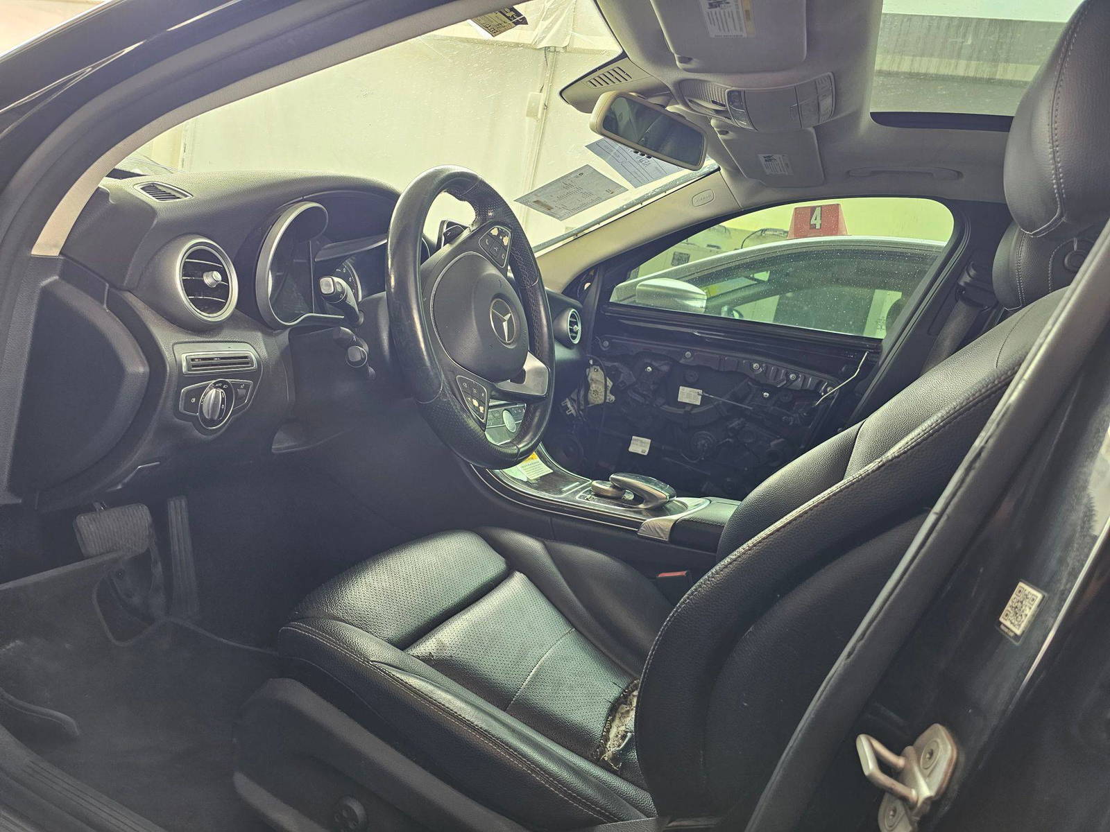 MERCEDES BENZ C300 2015 - Marhaba Auction Used Cars - Image 9