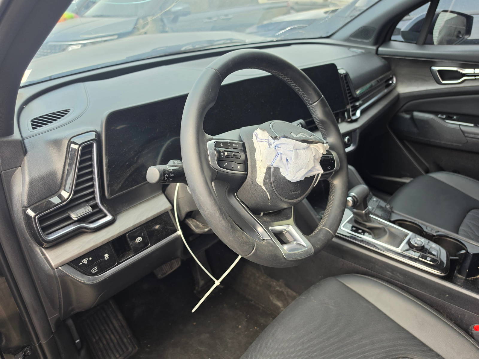 2023 KIA SPORTAGE — sold — 45002 Miles — Lot G046947 - Marhaba Auctions Used Cars - Image 9