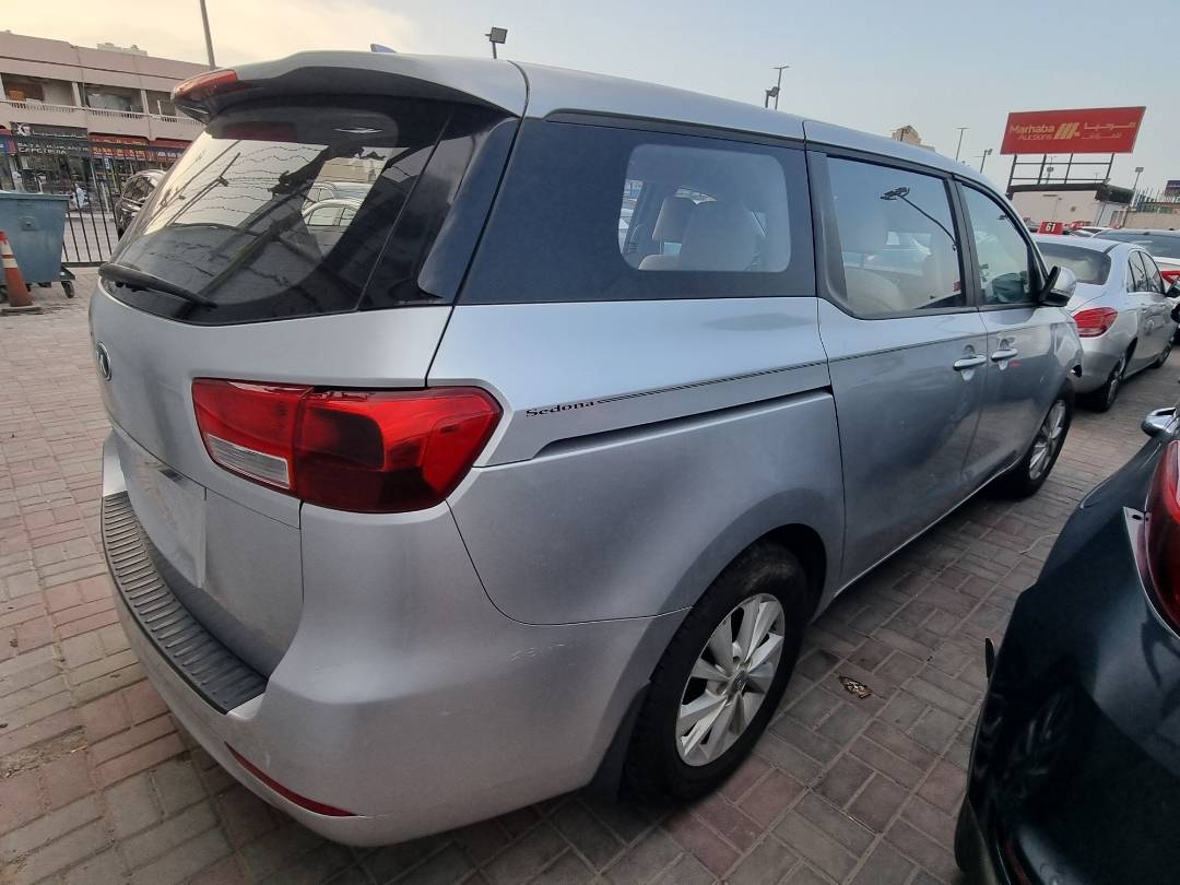 2016 KIA SEDONA — 171914 Miles — Lot 214587 — Ind. 12 - Marhaba Auctions Used Cars - Image 3
