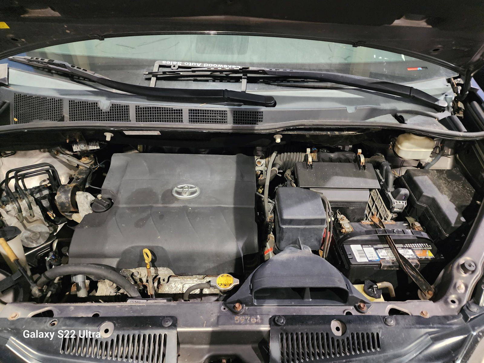 2013 TOYOTA SIENNA — 143854 Miles — Lot 39351974 - Marhaba Auctions Used Cars - Image 10
