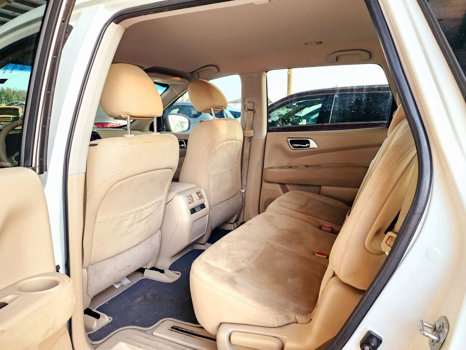 2014 NISSAN PATHFINDER — 145314 Miles — Lot 342185 — Souq - Marhaba Auctions Used Cars - Image 6