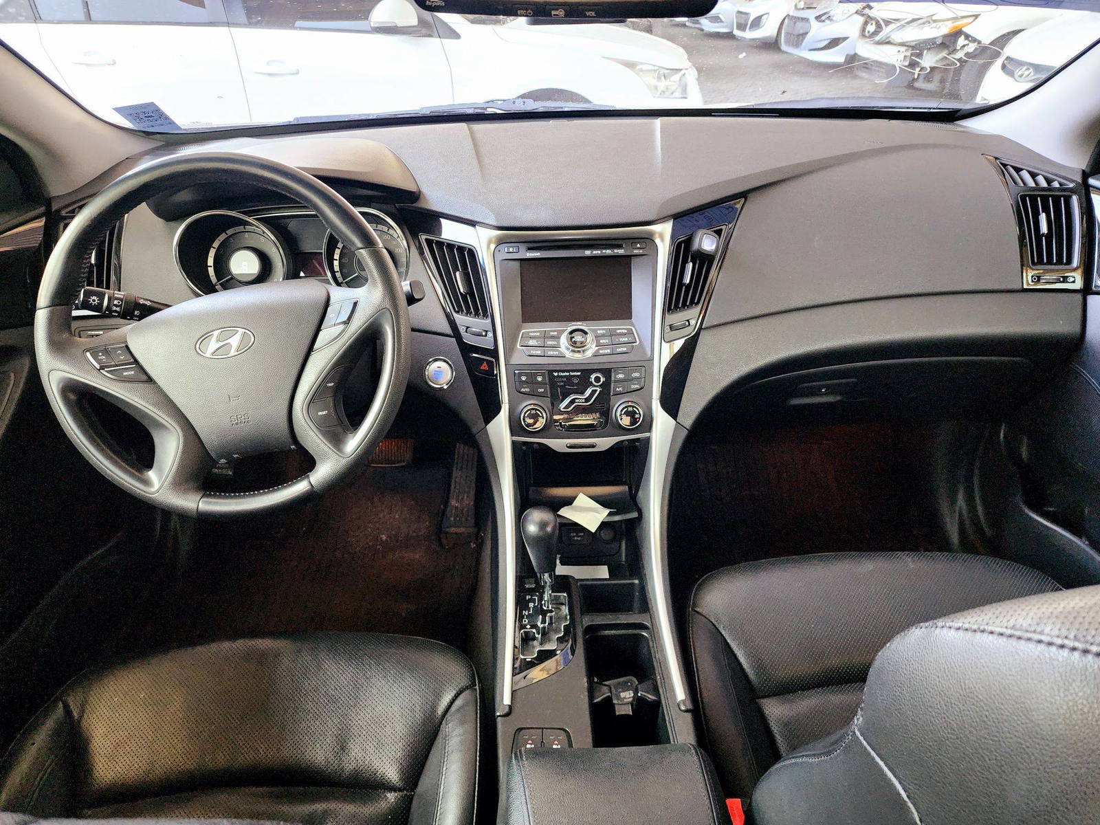 2011 HYUNDAI SONATA — 132684 KM — Lot 254930 — Souq - Marhaba Auctions Used Cars - Image 7