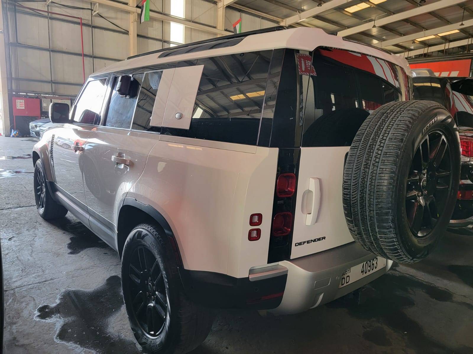 2024 LAND ROVER DEFENDER S — 66459 KM — Lot R2260193 — Main - Marhaba Auctions Used Cars - Image 5