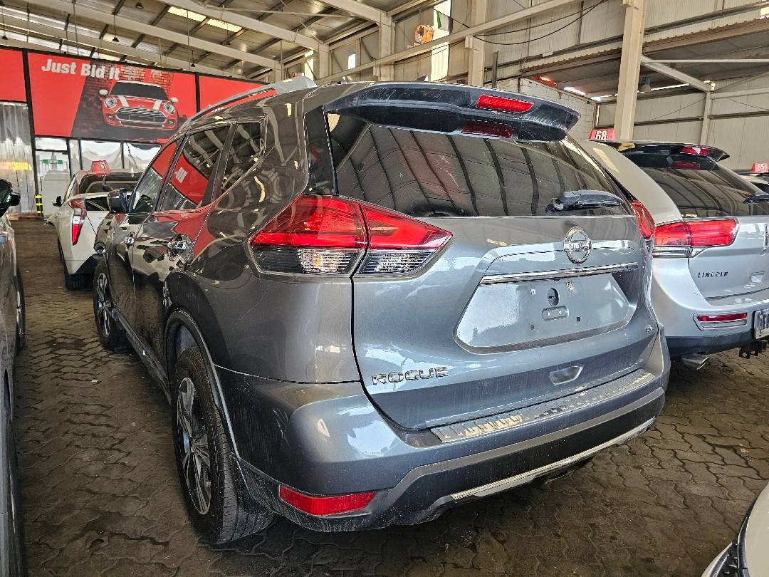 NISSAN ROGUE