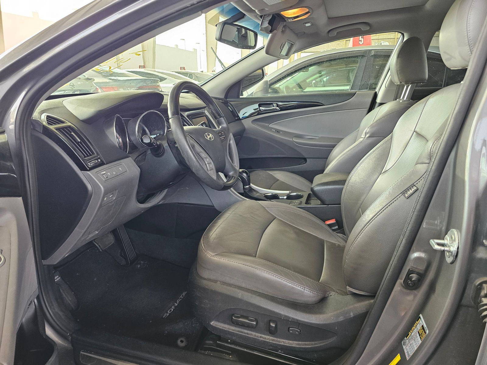 2013 HYUNDAI SONATA — 79996 Miles — Lot DH780609 — Souq - Marhaba Auctions Used Cars - Image 10
