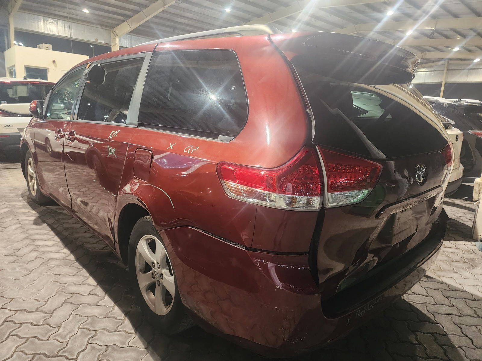2011 TOYOTA SIENNA — 184645 Miles — Lot 71982063 - Marhaba Auctions Used Cars - Image 12