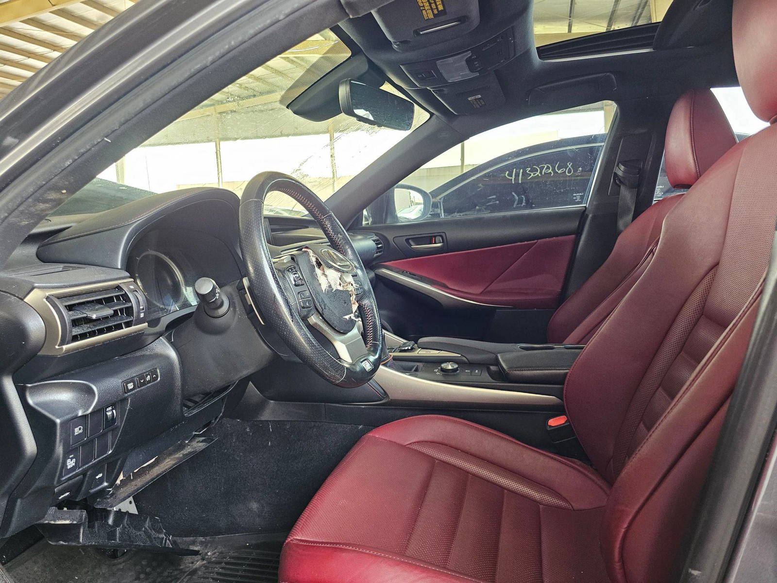 2017 LEXUS IS 200T — 98094 Miles — Lot H5050269 — Souq - Marhaba Auctions Used Cars - Image 9