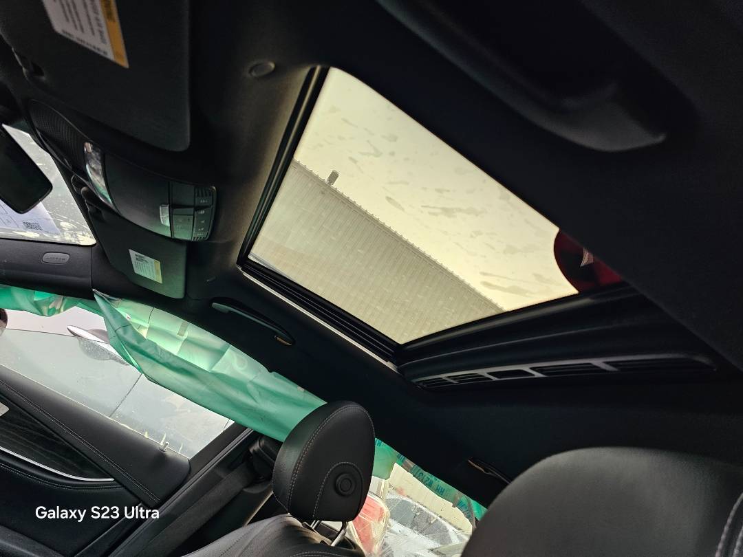 MERCEDES BENZ E-300 2019 - Marhaba Auction Used Cars - Image 8