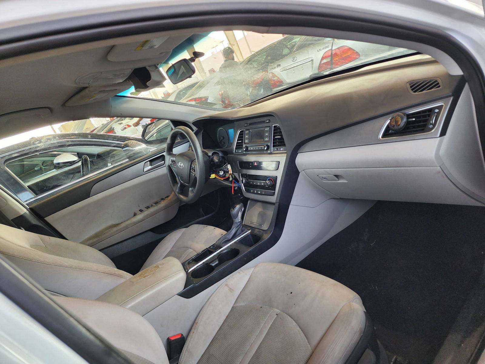 2015 HYUNDAI SONATA — 116034 Miles — Lot 44870524 — Ind. 12 - Marhaba Auctions Used Cars - Image 5
