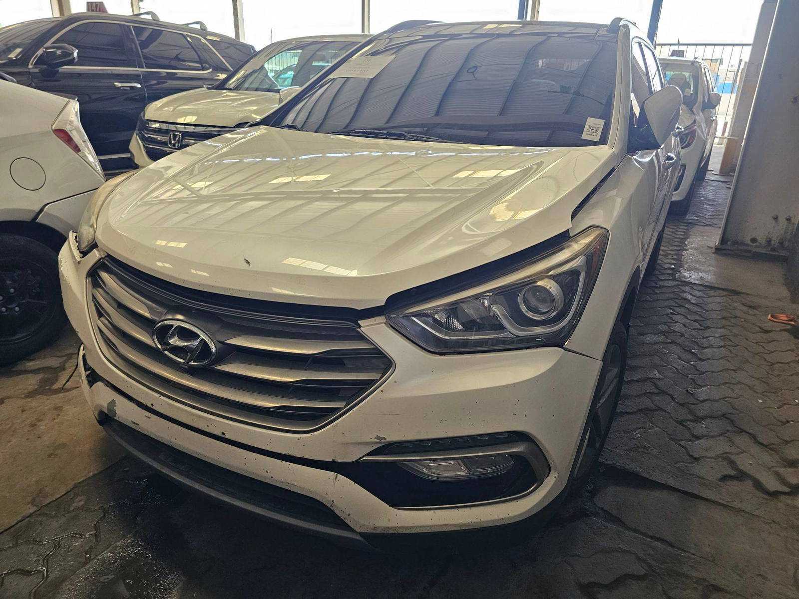 HYUNDAI SANTA FE SPORT 2017 - Marhaba Auction Used Cars - Image 4
