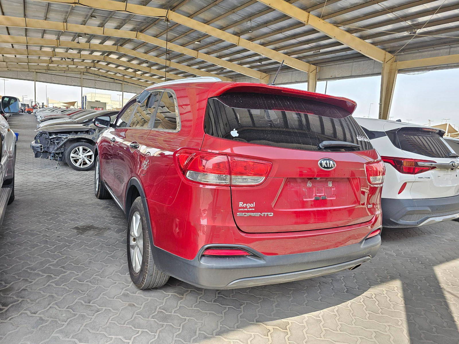 2016 KIA SORENTO — 218265 Miles — Lot 9GG139039 — Souq - Marhaba Auctions Used Cars - Image 3