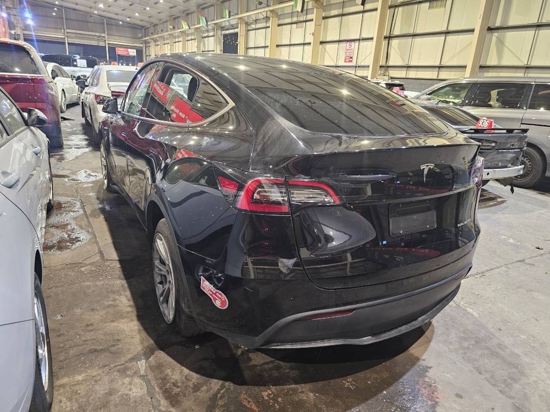 2023 TESLA MODEL Y — 155891 KM — Lot 45062815 — Souq - Marhaba Auctions Used Cars - Image 3