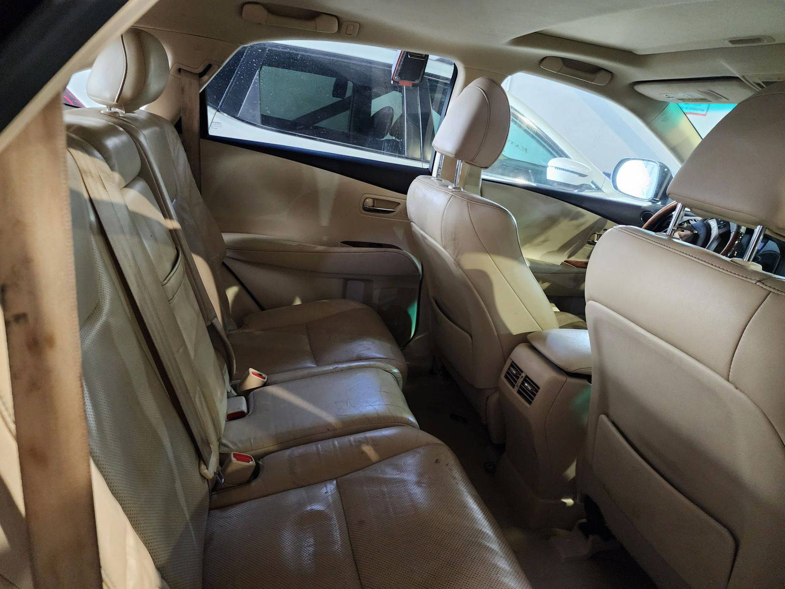 2015 LEXUS RX 350 — 180325 Miles — Lot 192915 — Al Quoz - Marhaba Auctions Used Cars - Image 7