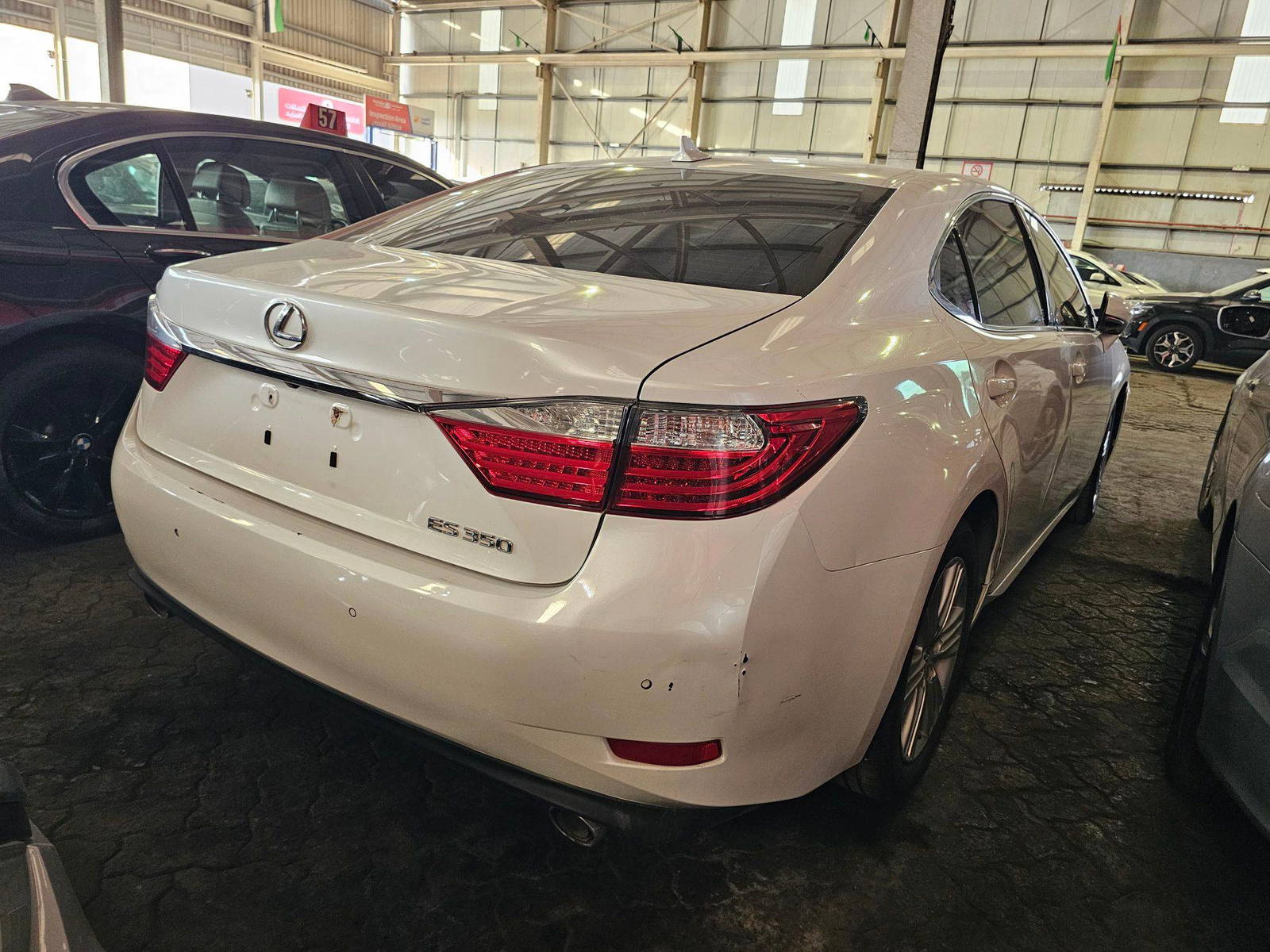 Lexus ES 350 2013 view 2