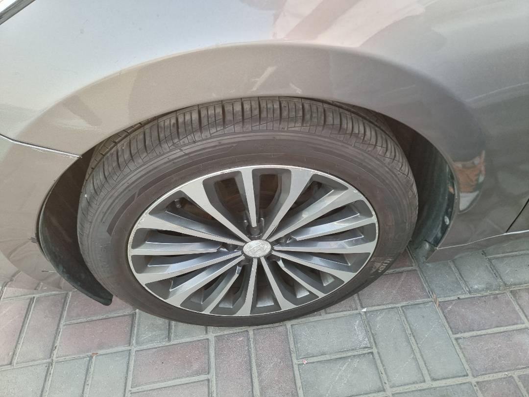 2013 HYUNDAI GRANDEUR — 223351 KM — Lot 272100 — Souq - Marhaba Auctions Used Cars - Image 8