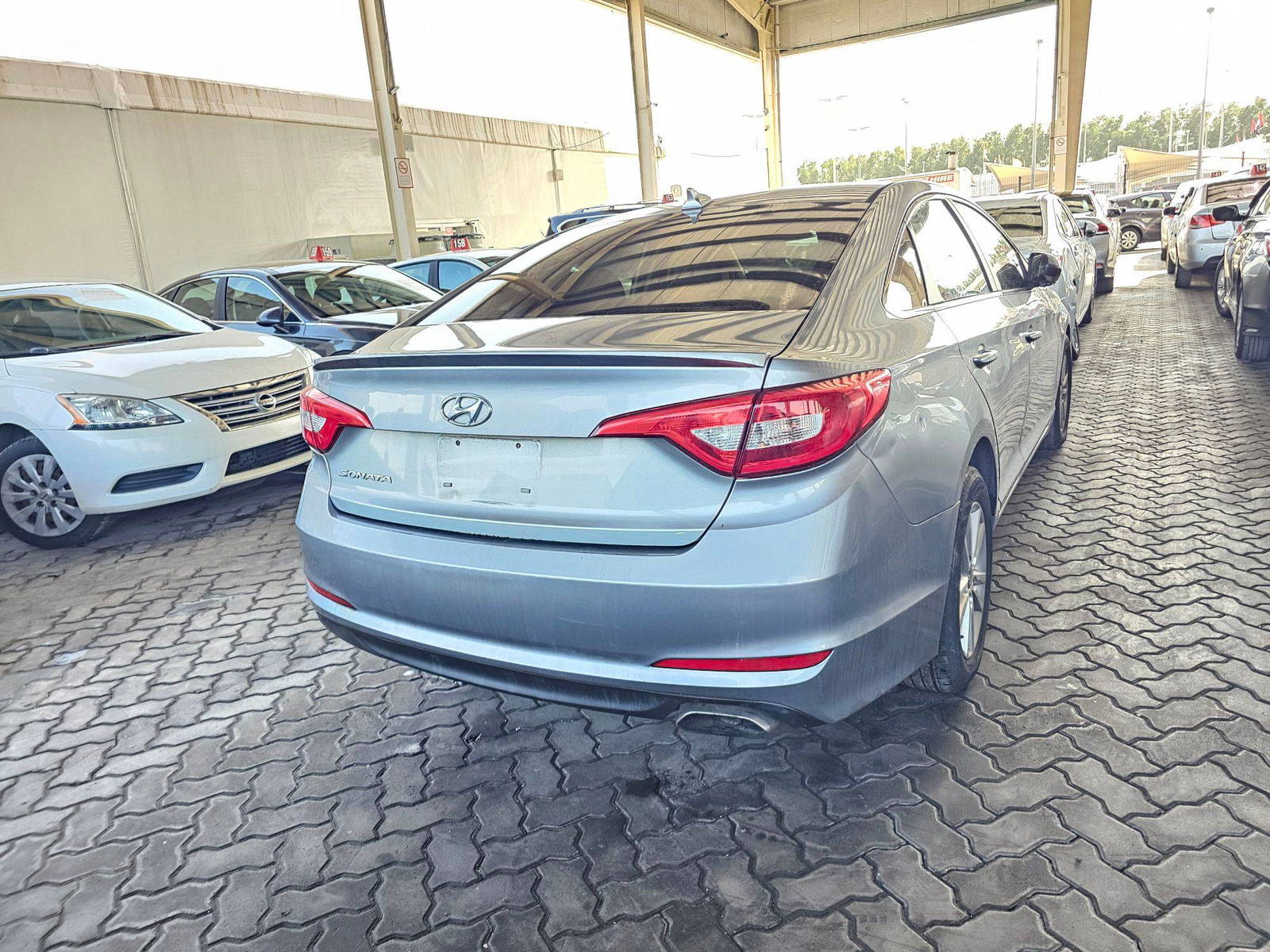 2015 HYUNDAI SONATA — 133277 Miles — Lot AF3FH177664 — Souq - Marhaba Auctions Used Cars - Image 4