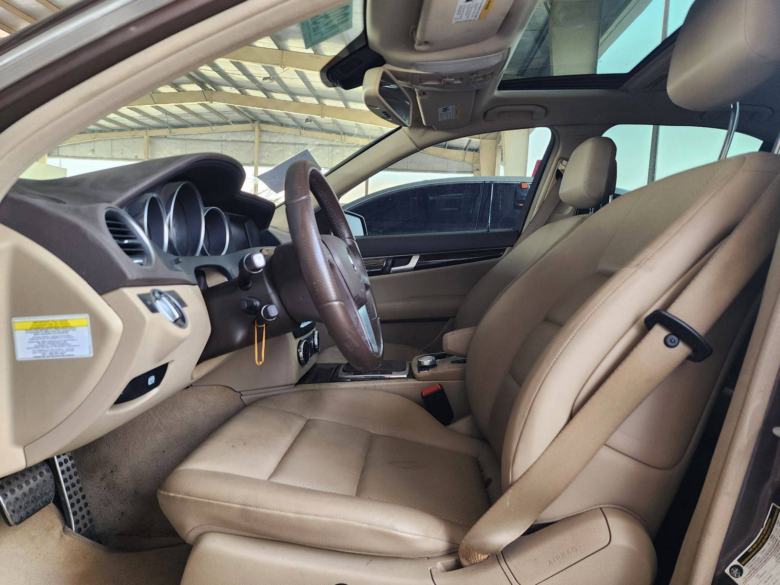 2014 MERCEDES BENZ C300 — 121823 Miles — Lot 42997505 — Souq - Marhaba Auctions Used Cars - Image 9