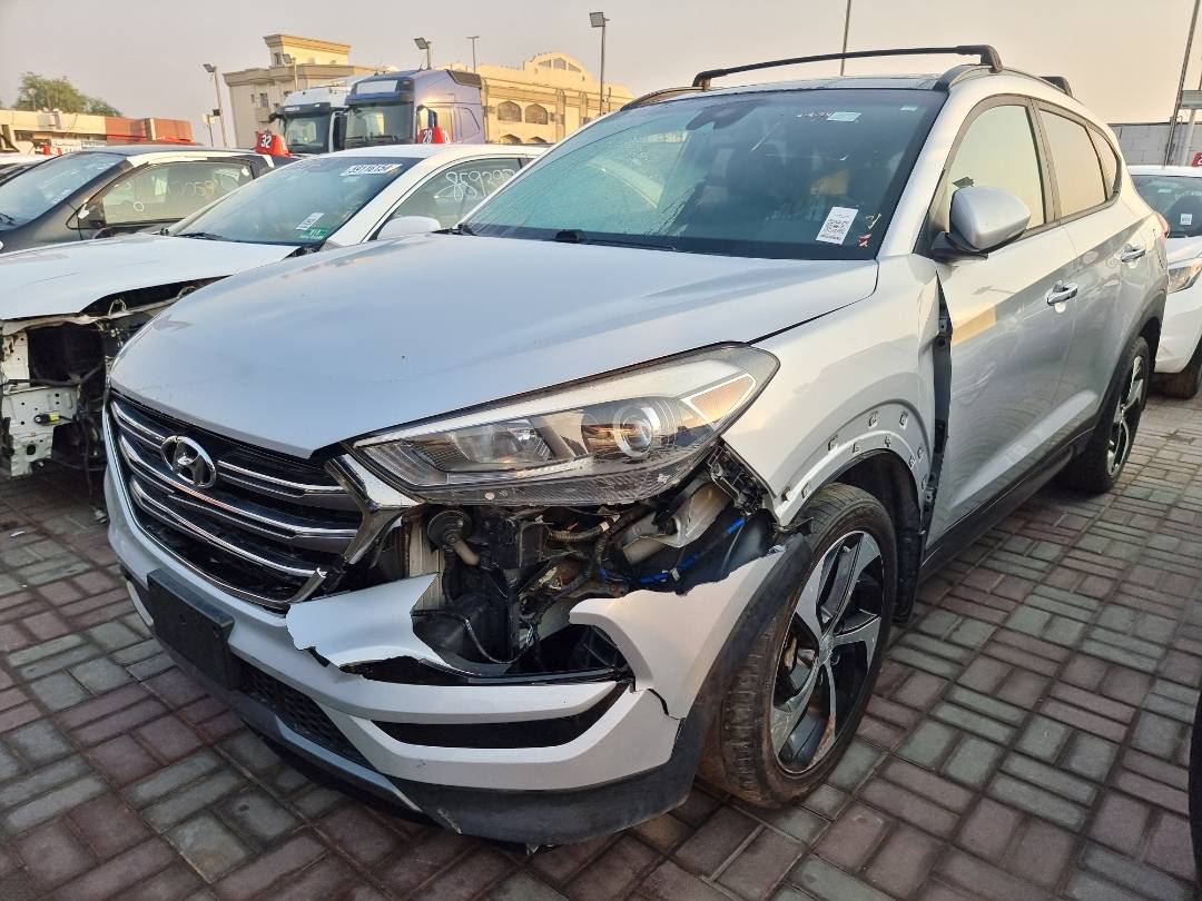 2016 HYUNDAI TUCSON — 160210 Miles — Lot 125487 — Ind. 12 - Marhaba Auctions Used Cars - Image 3