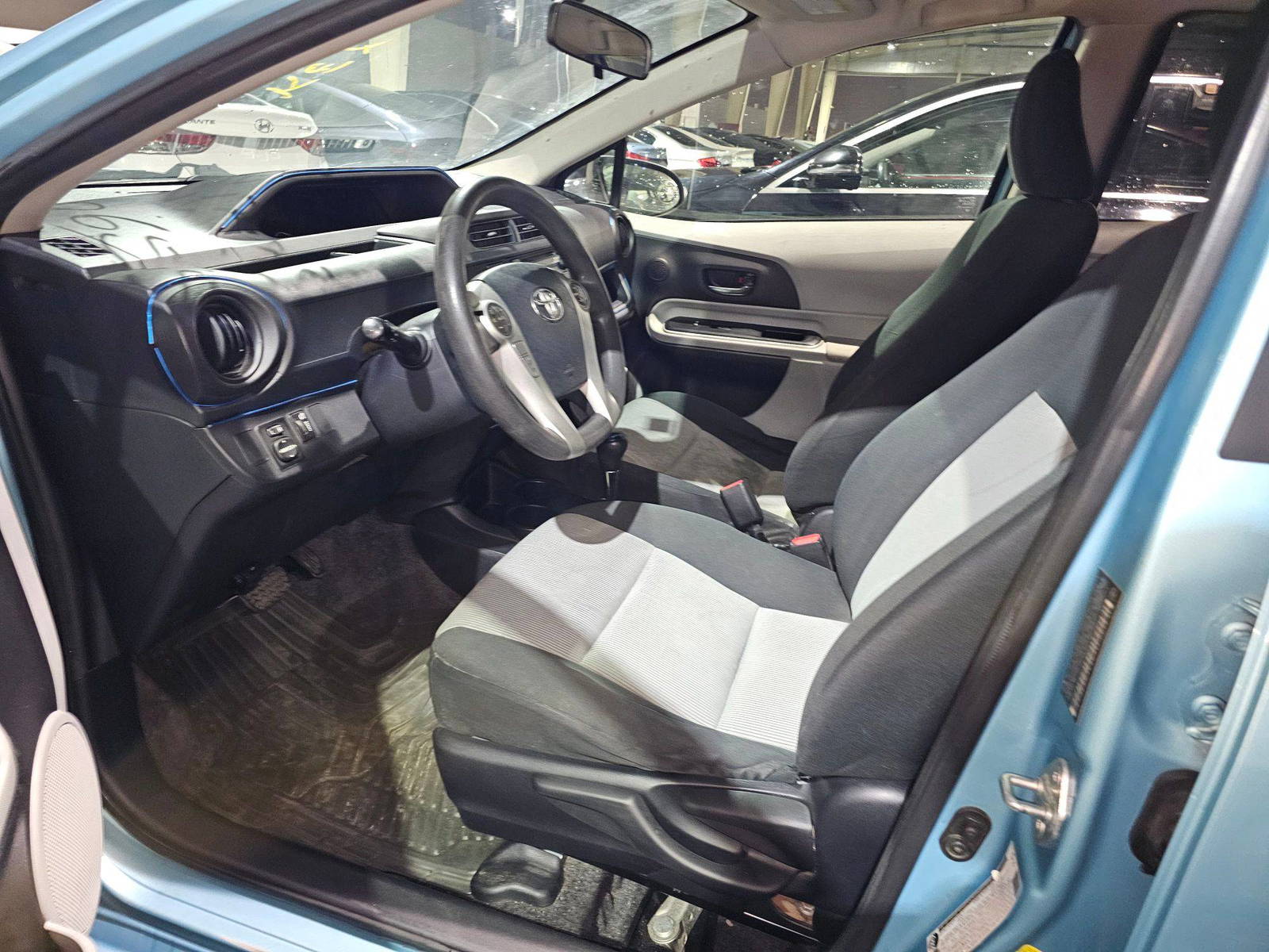 TOYOTA PRIUS C 2014 - Marhaba Auction Used Cars - Image 8