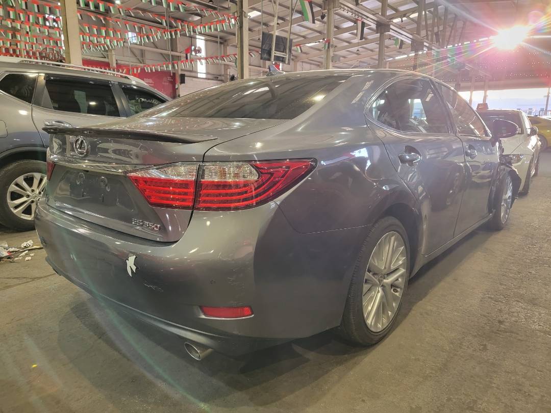 2013 LEXUS ES 350 — 75941 Miles — Lot 2047933 — Main - Marhaba Auctions Used Cars - Image 4