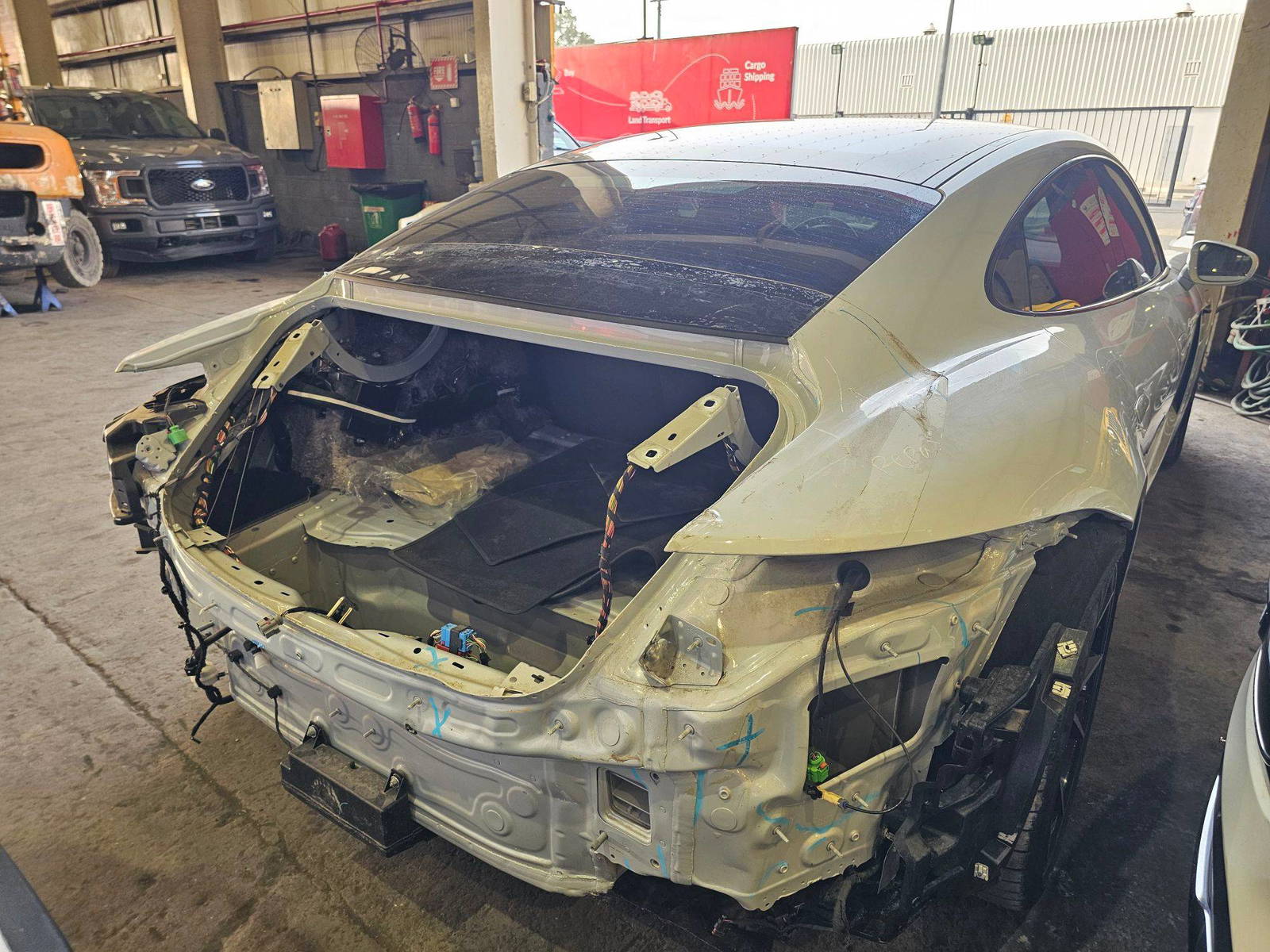 PORSCHE TAYCAN 2023 - Marhaba Auction Used Cars - Image 5