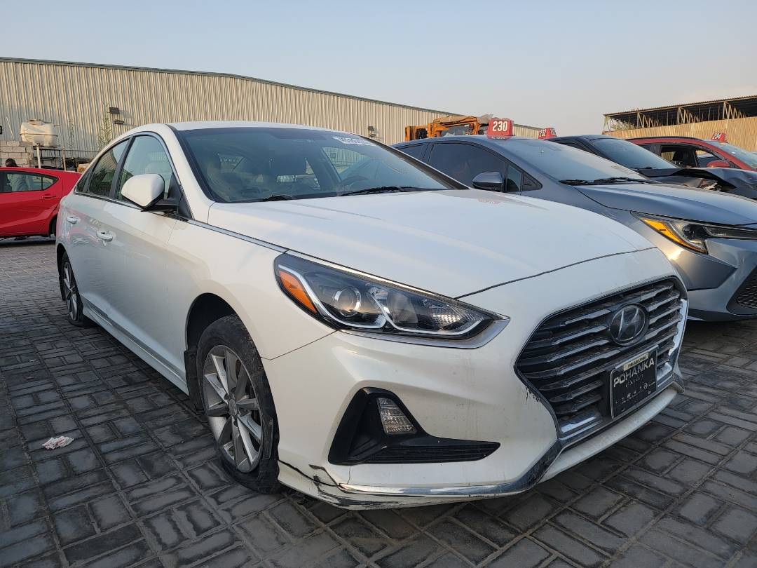 2019 HYUNDAI SONATA — 211236 Miles — Lot 796679 — Main - Marhaba Auctions Used Cars - Image 4