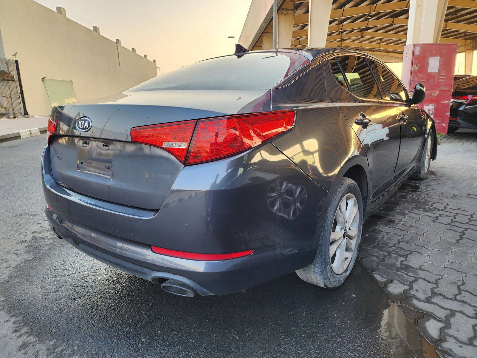 2011 KIA OPTIMA — 142404 Miles — Lot B5099922 — Souq - Marhaba Auctions Used Cars - Image 3