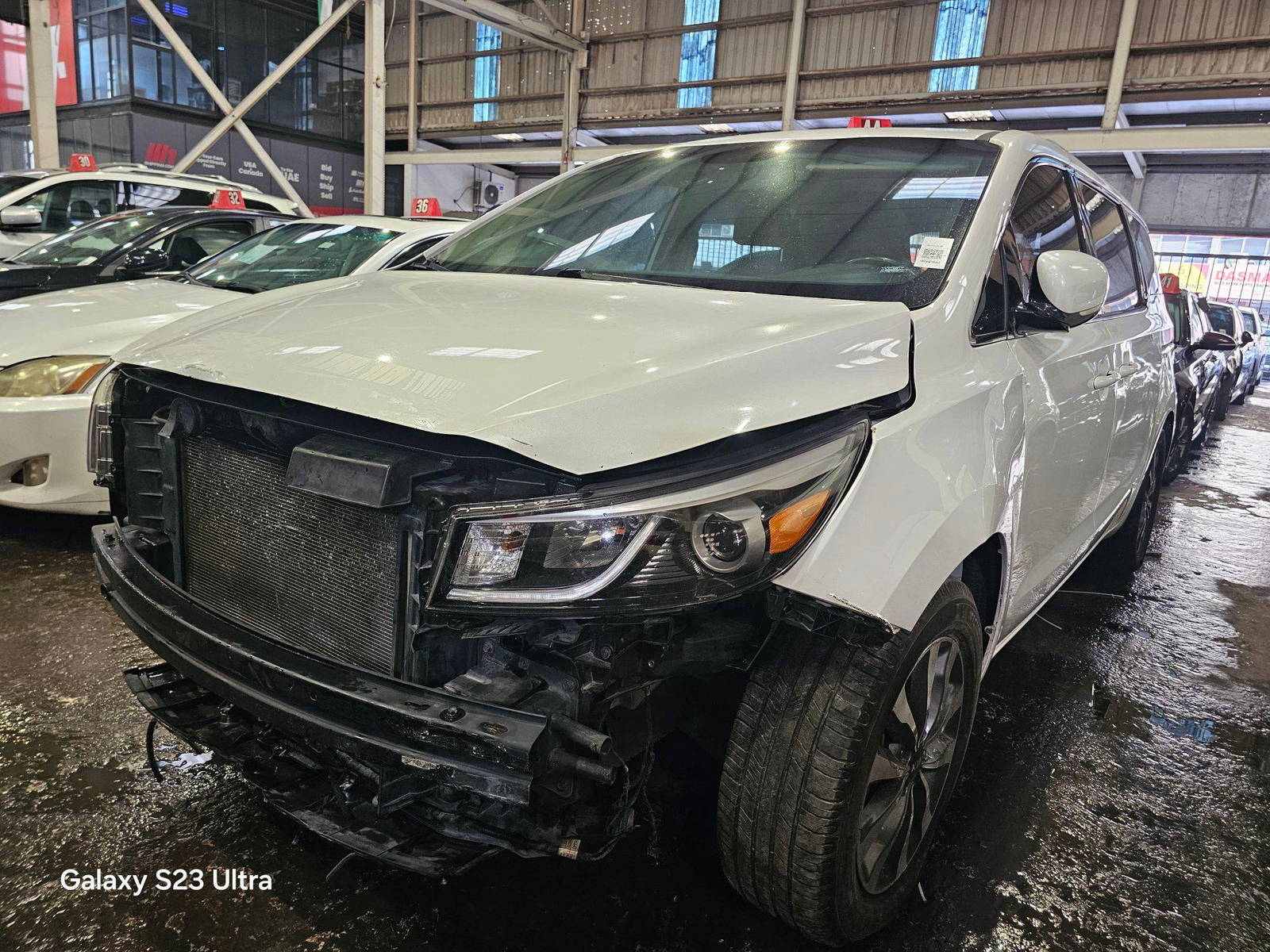 2015 KIA SEDONA — 214439 Miles — Lot 3F6019299 — Main - Marhaba Auctions Used Cars - Image 5