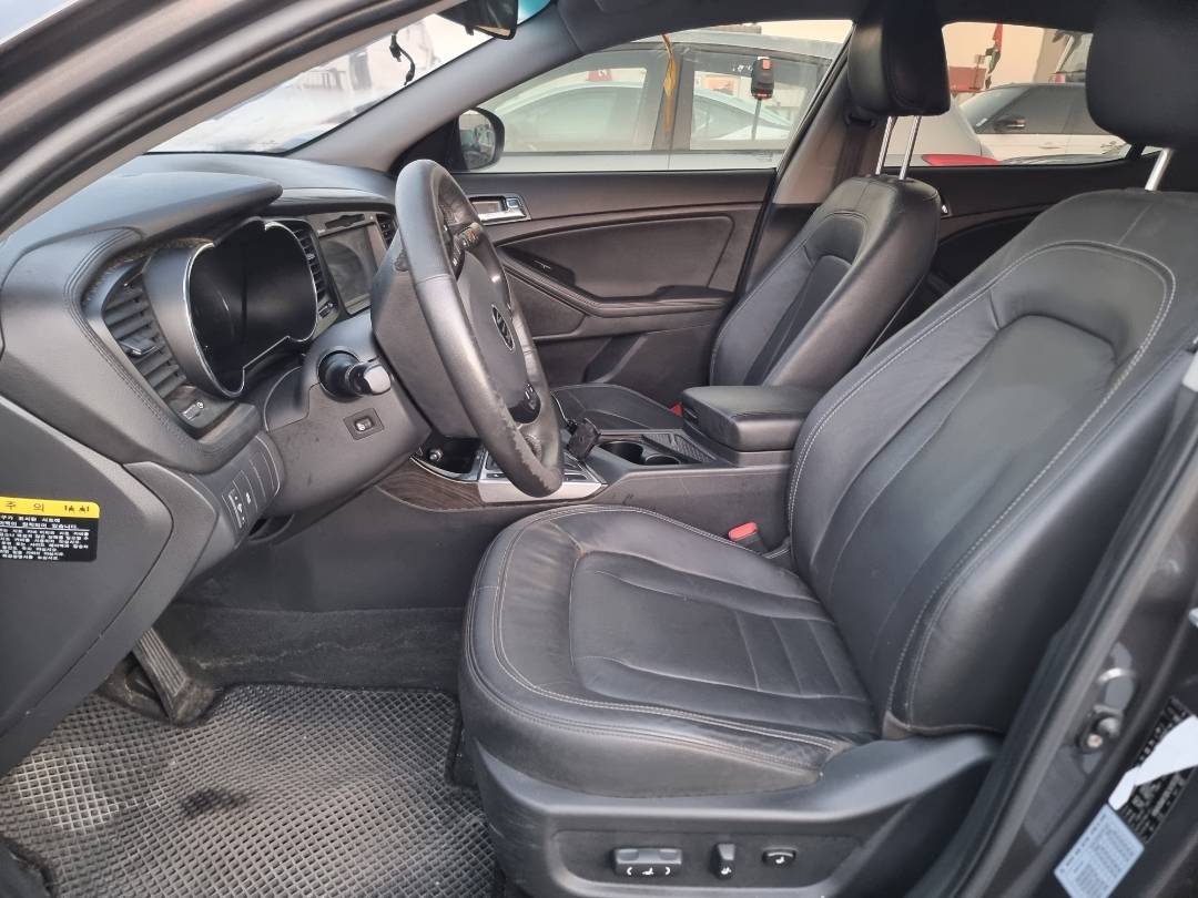 2012 KIA K5 — 201012 KM — Lot 191387 — Main - Marhaba Auctions Used Cars - Image 8