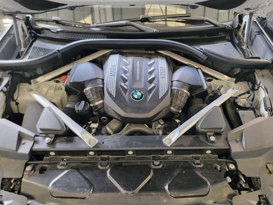 2022 BMW X5 M50I — 16000 KM — Lot N9J17486 — Main - Marhaba Auctions Used Cars - Image 10