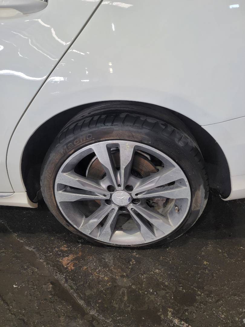2016 MERCEDES BENZ C300 — 126493 Miles — Lot GU157813 — Main - Marhaba Auctions Used Cars - Image 9