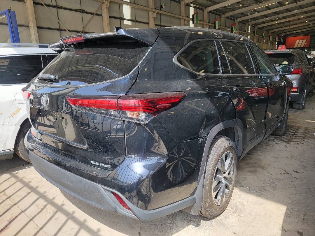 2021 TOYOTA HIGHLANDER — 30480 Miles — Lot MS532449 — Main - Marhaba Auctions Used Cars - Image 3