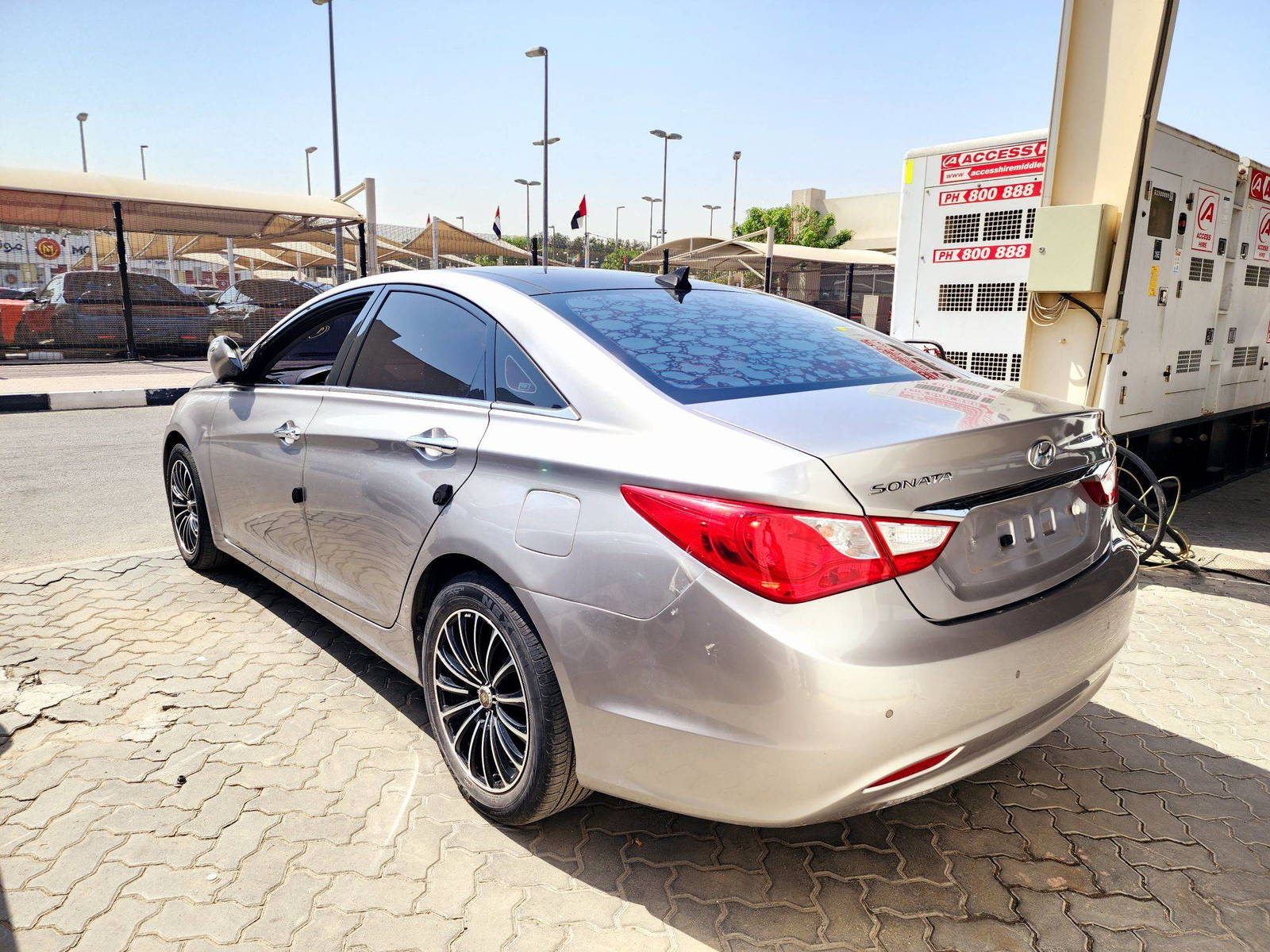 2011 HYUNDAI SONATA — 133190 KM — Lot 168287 — Souq - Marhaba Auctions Used Cars - Image 3