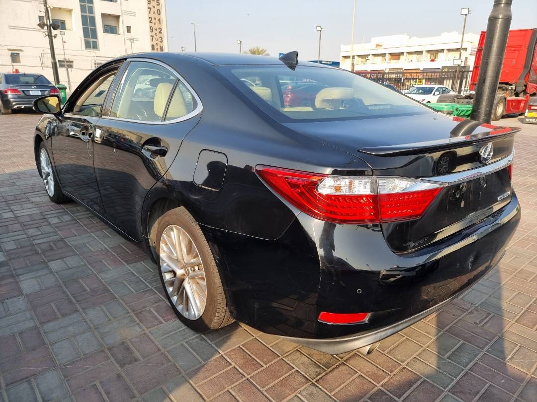 2015 LEXUS ES 350 — 219970 Miles — Lot 125487 — Main - Marhaba Auctions Used Cars - Image 5