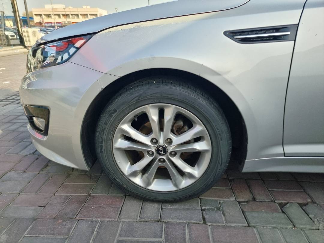 2011 KIA K5 — 143116 KM — Lot 125487 — Ind. 12 - Marhaba Auctions Used Cars - Image 11