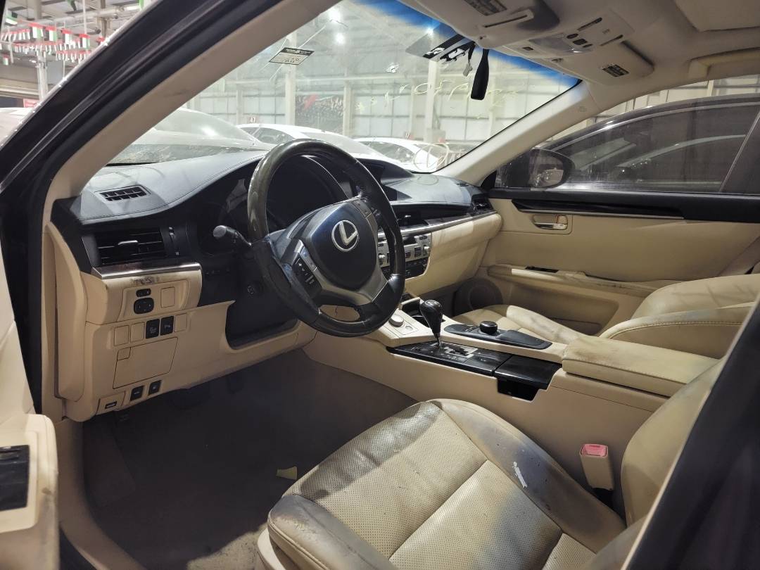 2014 LEXUS ES 350 — 153433 Miles — Lot 2101987 — Main - Marhaba Auctions Used Cars - Image 6